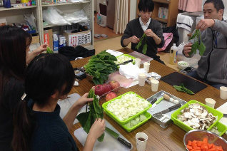 居住者と学生ボランティアの交流