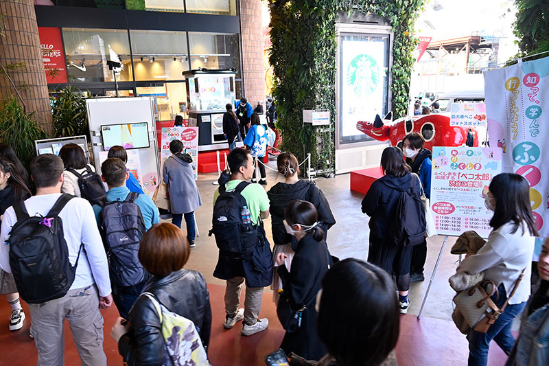 若者で賑わう渋谷・公園通りで“福島の今”を発信1